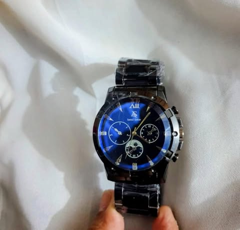 LAKAI DING — Urban Streetwatch